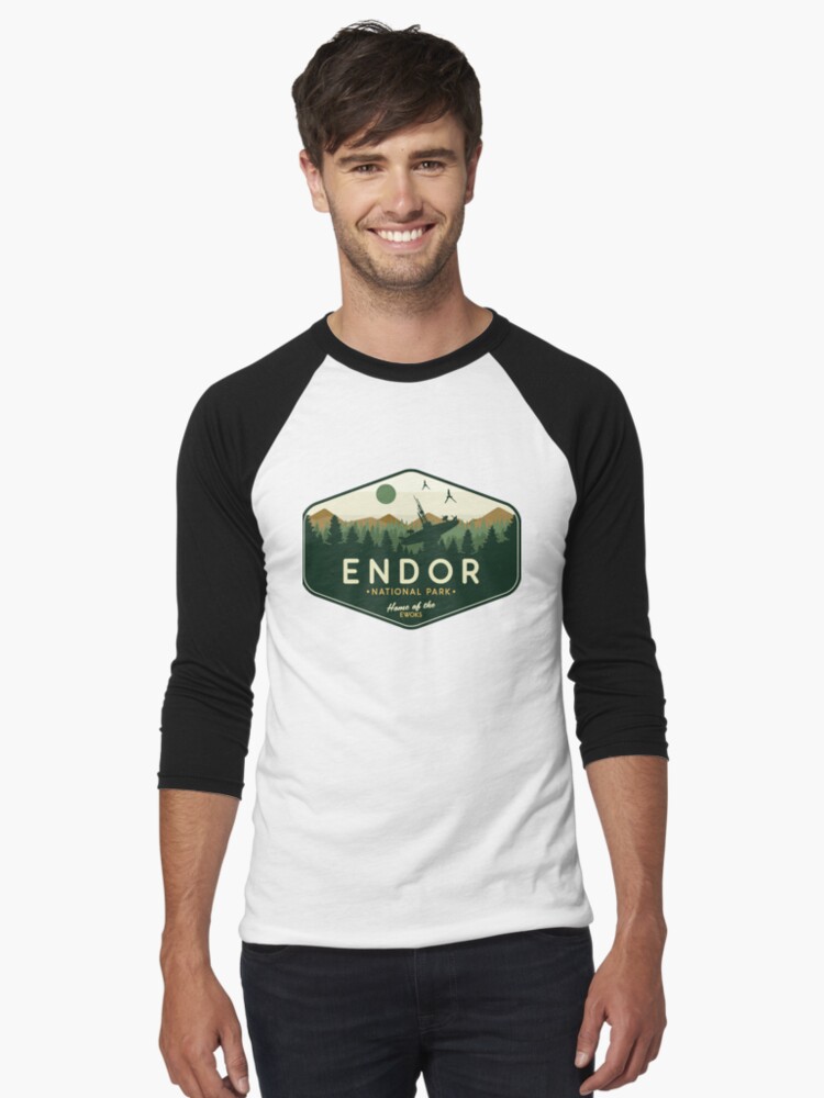 Imagen 1 de 3, Camiseta ¾ estilo béisbol con la obra Parque Nacional Endor Hogar de los Ewoks Camiseta clásica, diseñada y vendida por BryceDemon1.