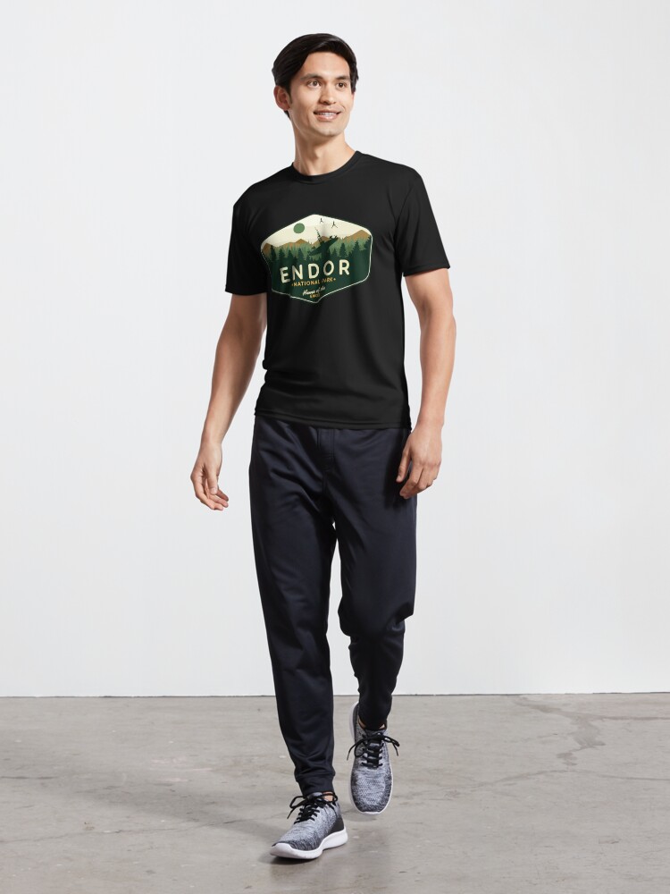 Imagen 5 de 7, Camiseta deportiva con la obra Parque Nacional Endor Hogar de los Ewoks Camiseta clásica, diseñada y vendida por BryceDemon1.