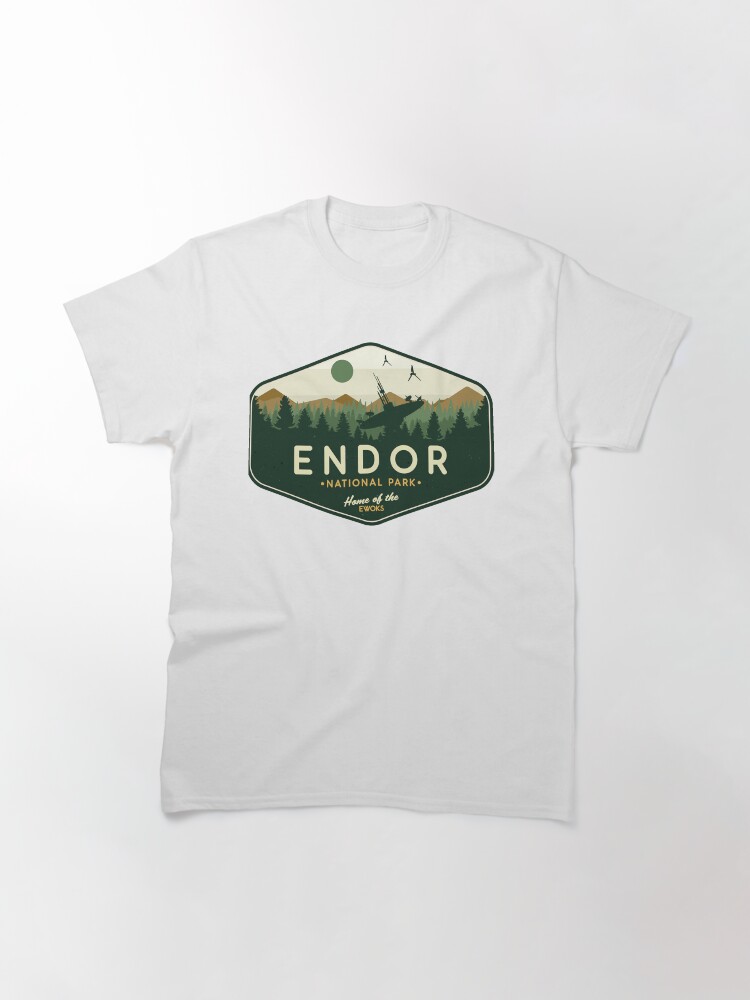Imagen 3 de 7, Camiseta clásica con la obra Parque Nacional Endor Hogar de los Ewoks Camiseta clásica, diseñada y vendida por BryceDemon1.