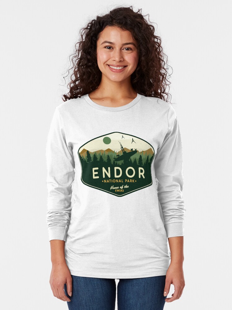 Imagen 2 de 5, Camiseta de manga larga con la obra Parque Nacional Endor Hogar de los Ewoks Camiseta clásica, diseñada y vendida por BryceDemon1.