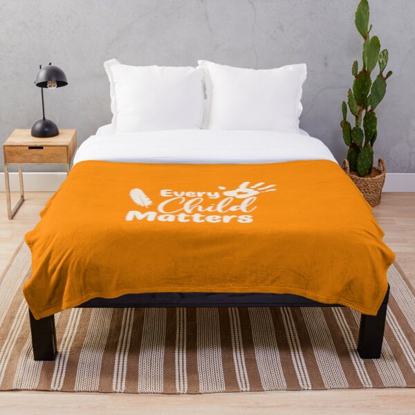 Item preview, Cada niño importa designed and sold by Dinablal.