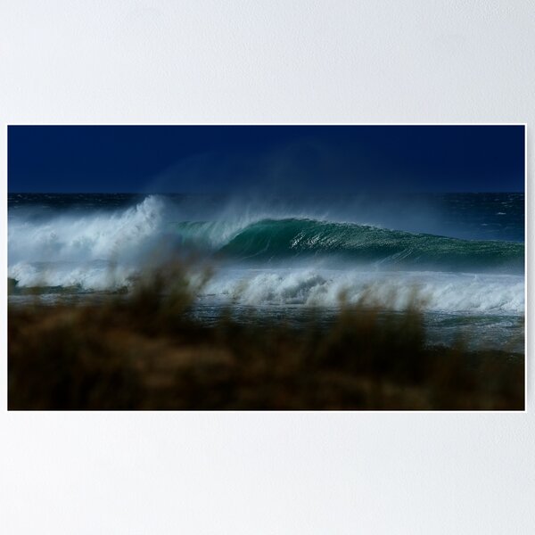 lonely waves Poster