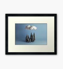 Lámina enmarcada A cloud over the forest