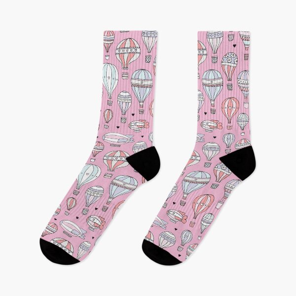 Artikelvorschau, Hot Air Balloons & Zeppelin - Pink entworfen und verkauft von Rainbows Galore.