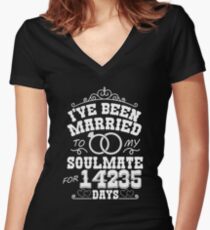 39th Wedding Anniversary Tshirts. Couples Gifts Women's Fitted V-Neck T-Shirt