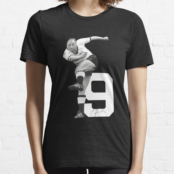 Uwe Seeler Trikot signed with number Essential T-Shirt