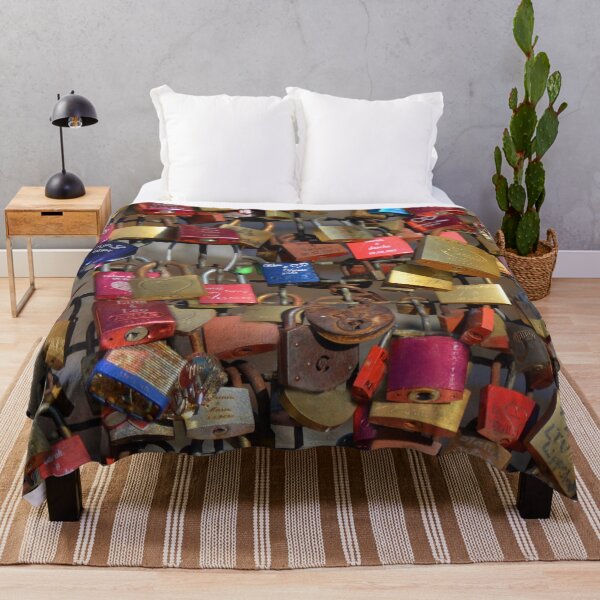 Item preview, Taquillas para amantes designed and sold by FocalSpot.