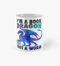 Ich bin ein Buchdrache nicht ein Wurm im tiefen blauen Aquarell Tasse