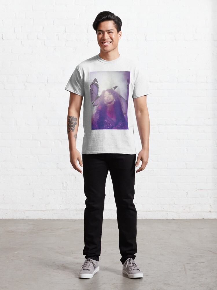 Disover SZA Butterfly Poster  Classic T-Shirt