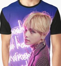 BTS Flügel V v1 Grafik T-Shirt
