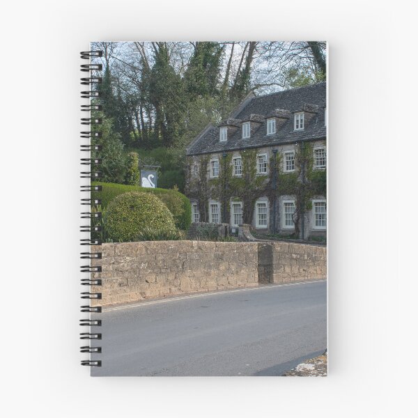 Artikelvorschau, Bibury Bridge and Cotswolds hotel entworfen und verkauft von cdkphotos.