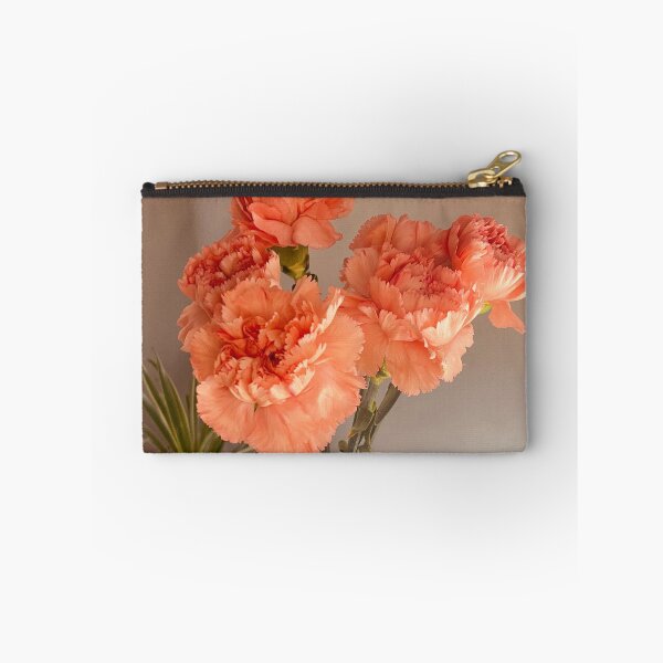 Item preview, Bouquet of carnations in salmon color designed and sold by Ponted.