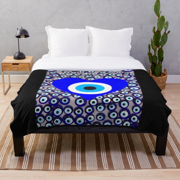 Item preview, ¡Ojos malvados en alerta! designed and sold by SunMoonBeyond.