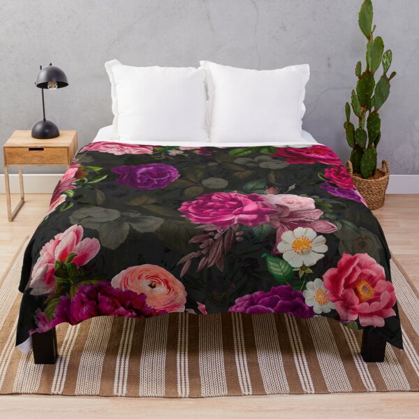 Artikelvorschau, Eleganter Blumen- und Rosenhimmel, Blumenillustration, botanisches Muster, Pflanzenmuster, schwarzer exotischer Blumengarten entworfen und verkauft von ZeinabTaha.