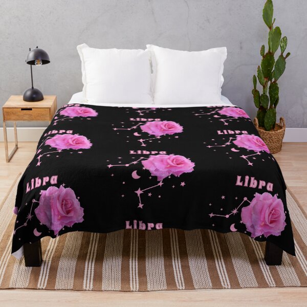 Aperçu de l'œuvre Conception Balance Zodiac Constellation Rose; version rose créée et vendue par mbuz90.