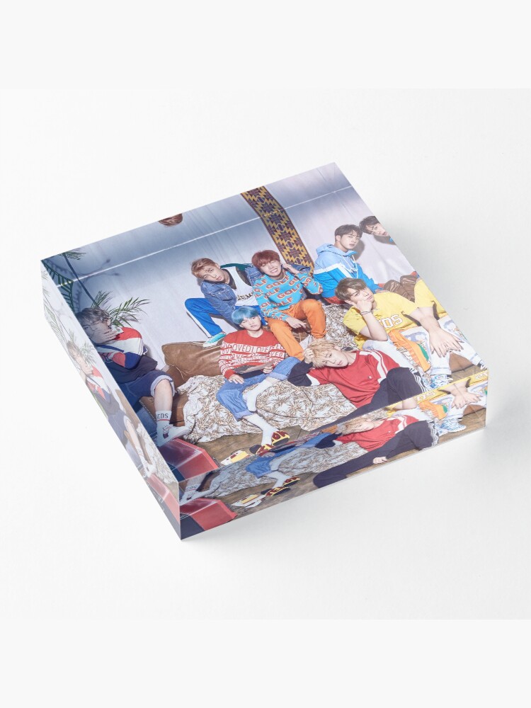 Alternate view of BTS DNA Acrylic Block