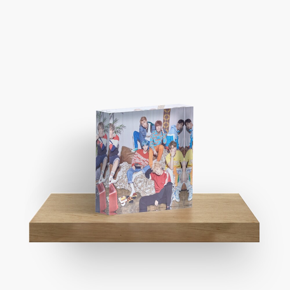 BTS DNA Acrylic Block