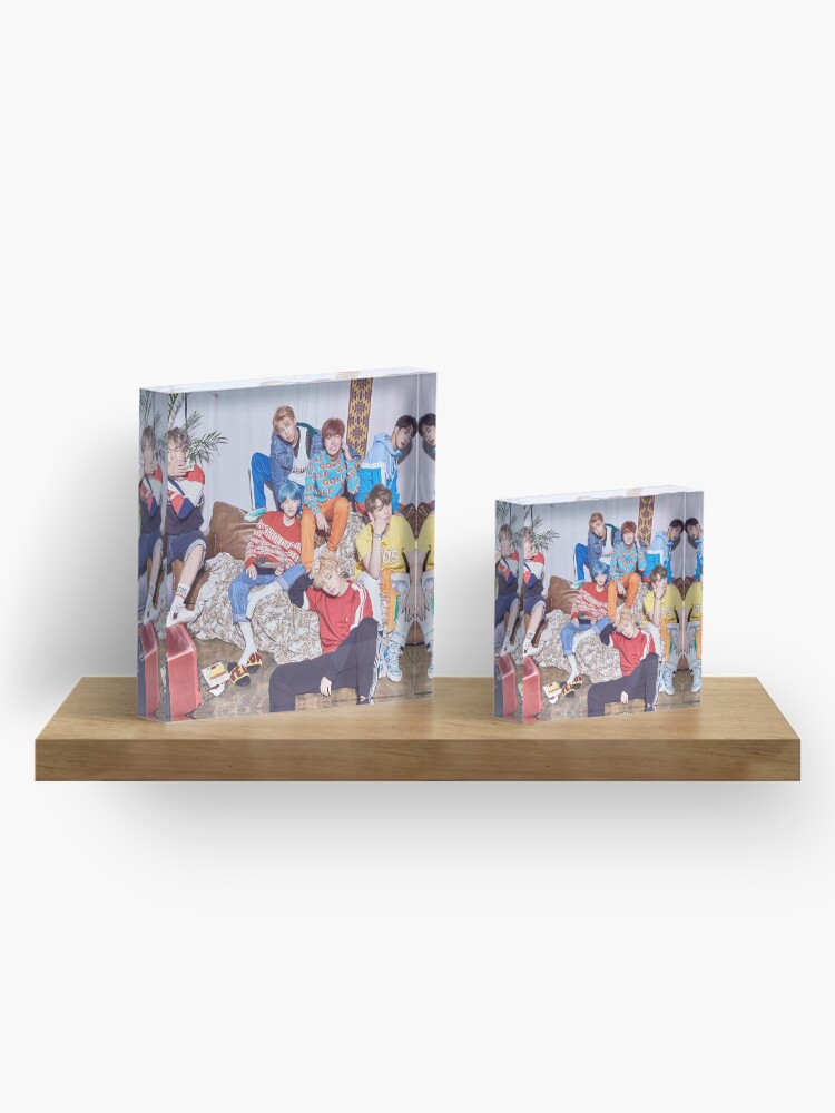 Alternate view of BTS DNA Acrylic Block
