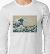 Weinleseplakat - die große Welle vor Kanagawa Langarmshirt