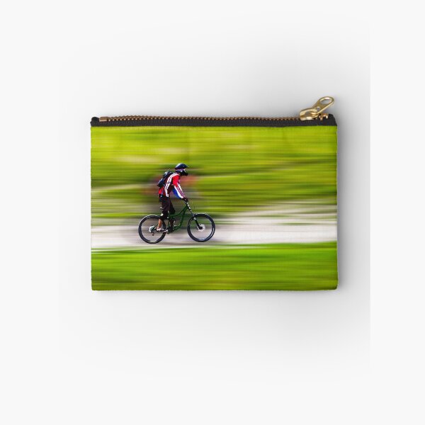 Artikelvorschau, Mountainbiker entworfen und verkauft von John Velocci.