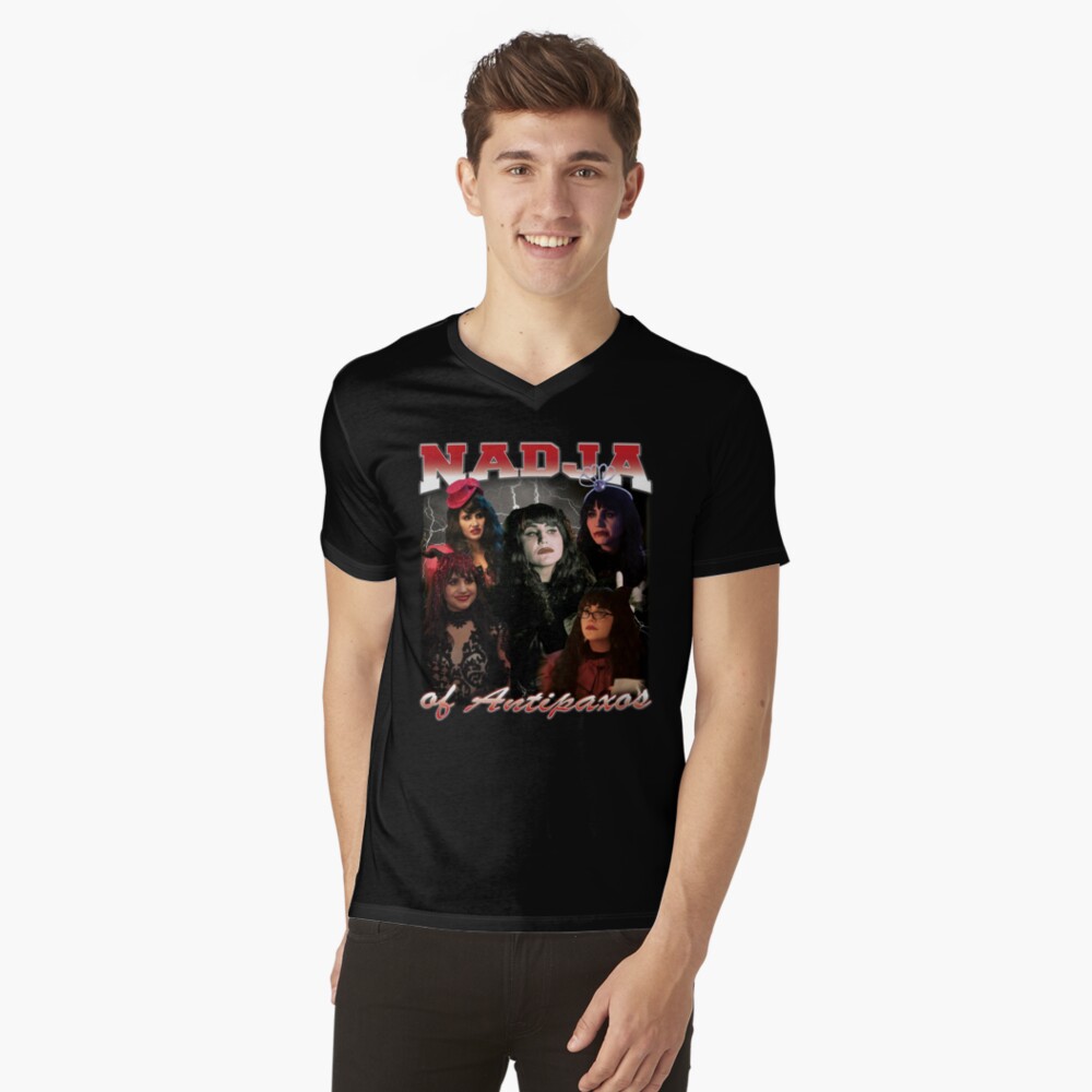 Aperçu de l'œuvre T-shirt col V créée et vendue par muschimuschi.