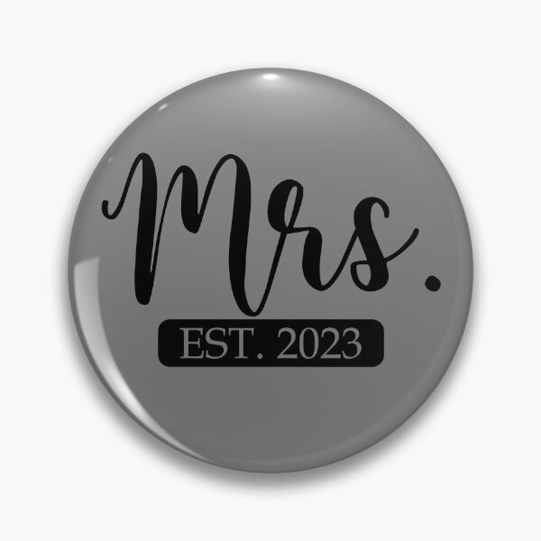 Artikelvorschau, Mrs. Est. 2023 Matching Couple Newlywed Married 2023 Gear entworfen und verkauft von DynamicDesign.