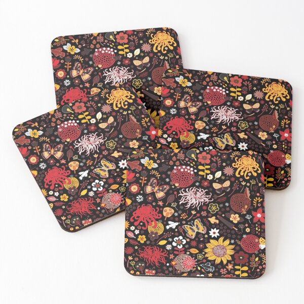 Artikelvorschau, Japanischer Garten – Rot, Gold und Rost auf Schwarz – exotisches Blumenmuster von Cecca Designs entworfen und verkauft von Cecca-Designs.