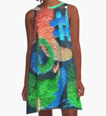 Vestido acampanado bordado abstracto