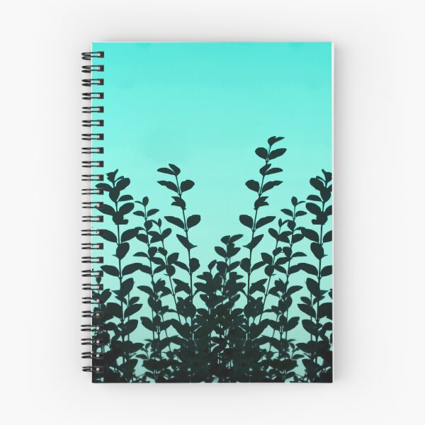 Aperçu de l'œuvre Silhouettes de plantes et ciel bleu sarcelle créée et vendue par TorchyMuse.