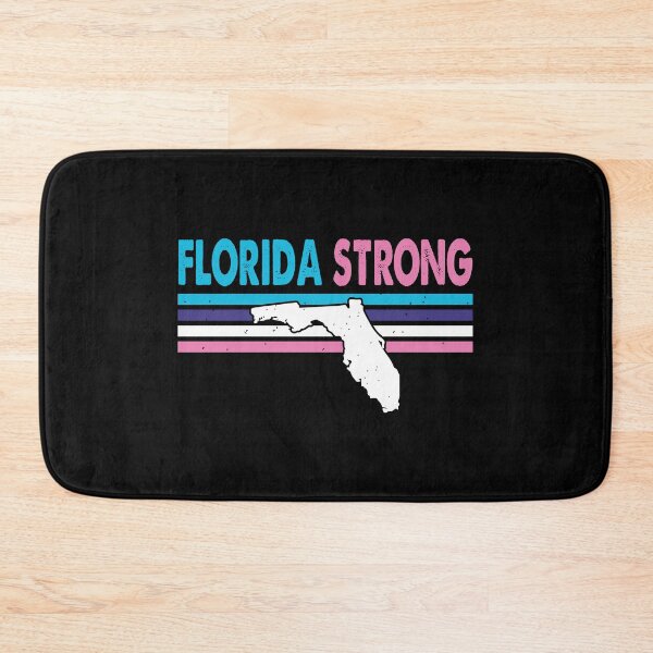 Artikelvorschau, Florida stark - beunruhigter Retro-Text entworfen und verkauft von Whimsical Thinker.