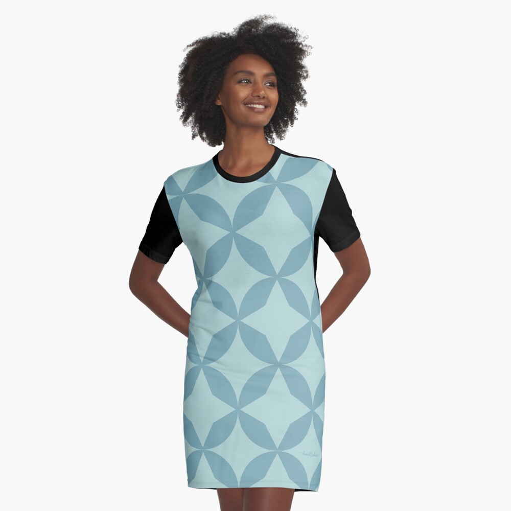 Vista previa del artículo con la obra «Vestido camiseta», diseñado y vendido por AnaidZahori.