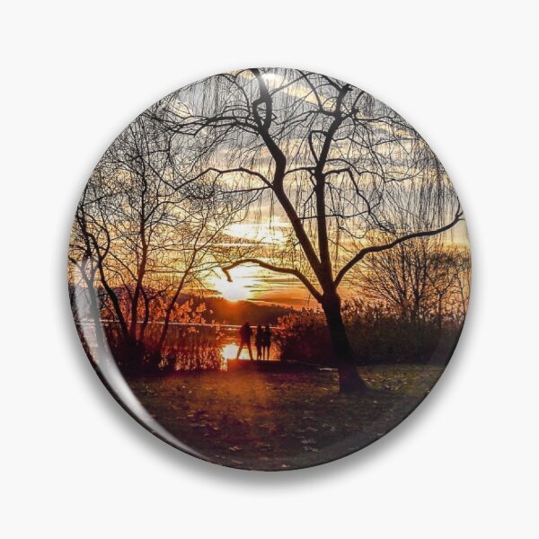 Item preview, Fotografía de paisaje al atardecer de amigos. designed and sold by marghe41.