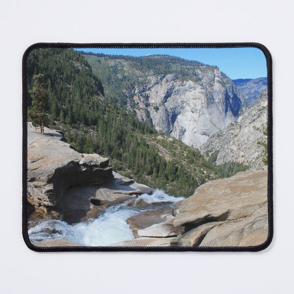 Artikelvorschau, Yosemite- John Muir Trail Fall II entworfen und verkauft von Thomas Halouva.