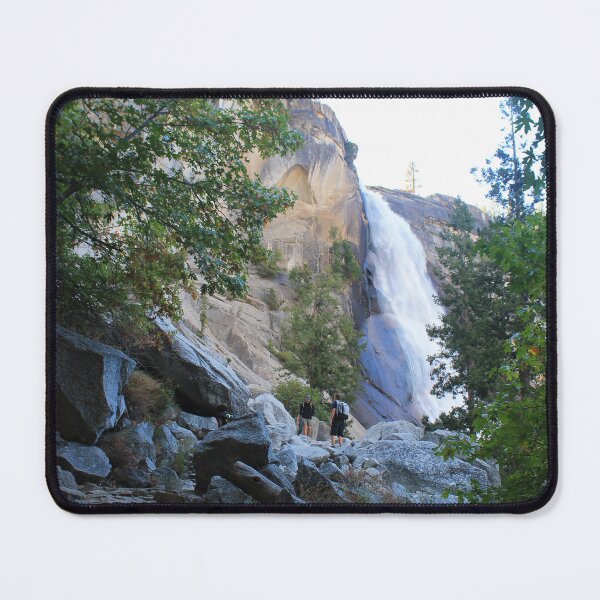 Artikelvorschau, Yosemite- Vernal Falls and John Muir Trail View entworfen und verkauft von Thomas Halouva.