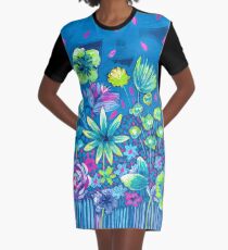 Der Garten II T-Shirt Kleid