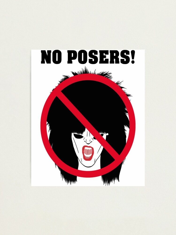 no art posers band 80s 90s retro vintage gift for fans Essential T