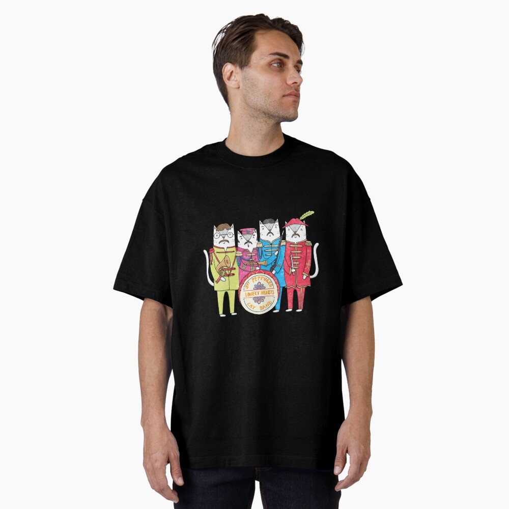 Aperçu de l'œuvre T-shirt oversize créée et vendue par KatieRubyMiller.