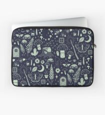 Fairy Garden: Midnight Laptop Sleeve