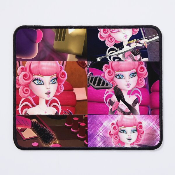 REEL DRAMA MONSTER HIGH Laptop Sleeve by ARTRAVESHOP