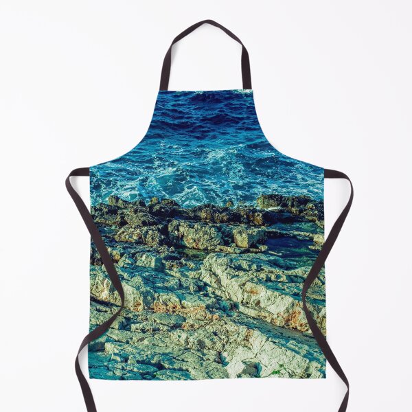 Aperçu de l'œuvre Plage d'été avec océan bleu et rochers rocheux créée et vendue par MyArt23.