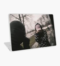 DieSongs, diewurden, aberaufdenAbschlagdesNewsundaufdenNachwegweggenommenwurden Laptop Skin
