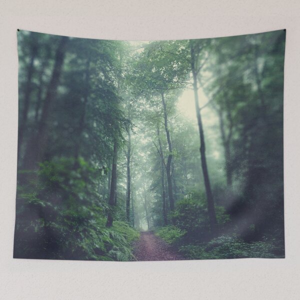 Aperçu de l'œuvre Chemin forestier créée et vendue par Dyrk Wyst Redbubble Shop.