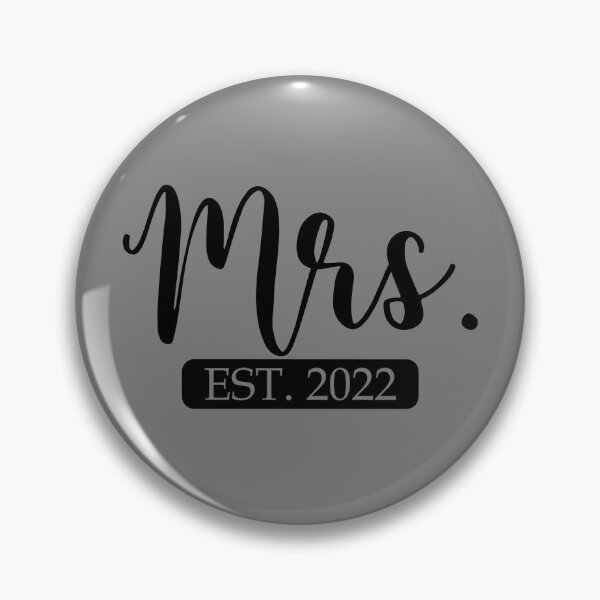 Artikelvorschau, Mrs. Est. 2022 Matching Couple Newlywed Married 2022 Gear entworfen und verkauft von DynamicDesign.