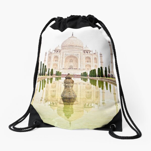 The Taj Mahal at Sunrise in November Drawstring Bag
