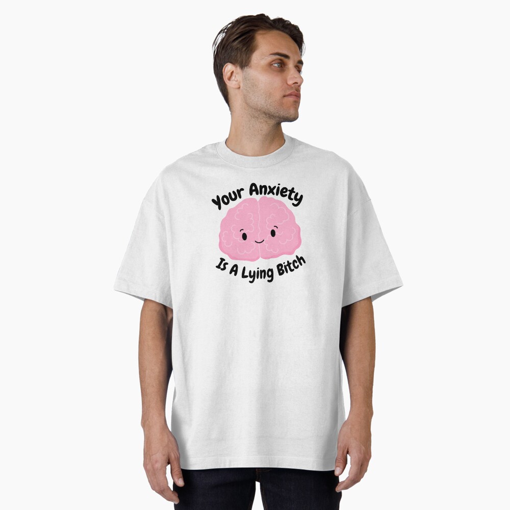 Aperçu de l'œuvre T-shirt oversize créée et vendue par tiffanator606.