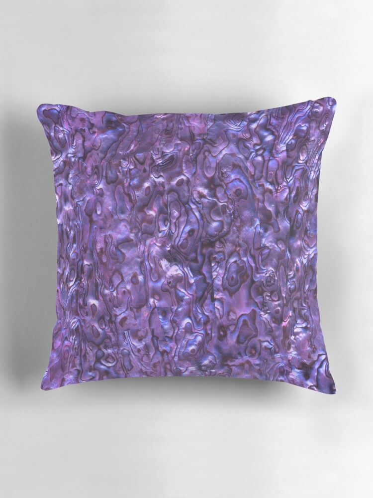 Thumbnail 3 von 4, Kissen, Abalone-Muschel | Paua-Muschel | Muschelmuster | Muscheln | Violetter Farbton | designt und verkauft von EclecticAtHeART.