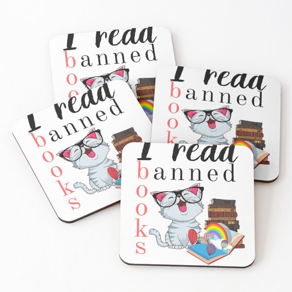 Aperçu de l'œuvre Chat j'ai lu des livres interdits - Chat drôle lisant un livre, T-shirt essentiel créée et vendue par MWProject.
