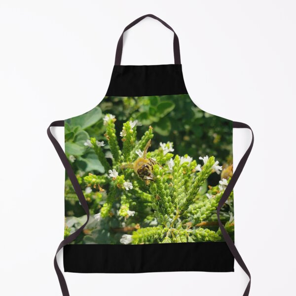 Item preview, The last honey bees of Summer designed and sold by OnigiriSuiko.