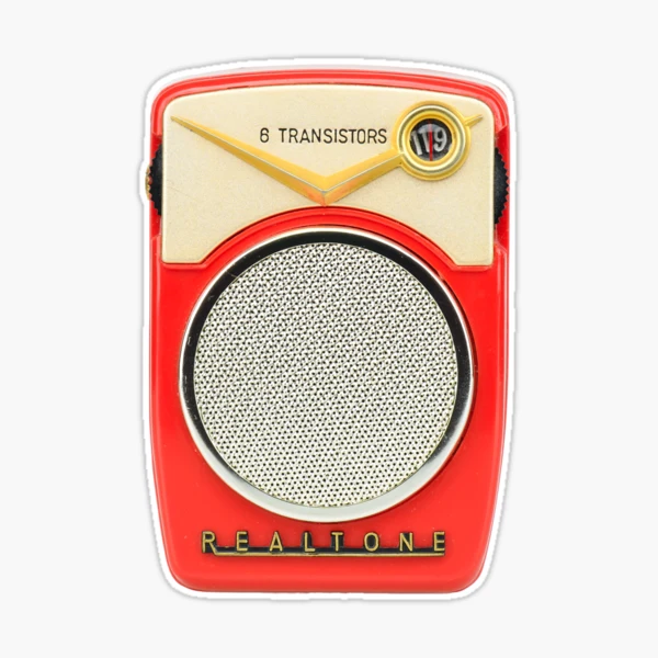 Vieja radio de transistor pequeño sobre Foto de stock 143718745