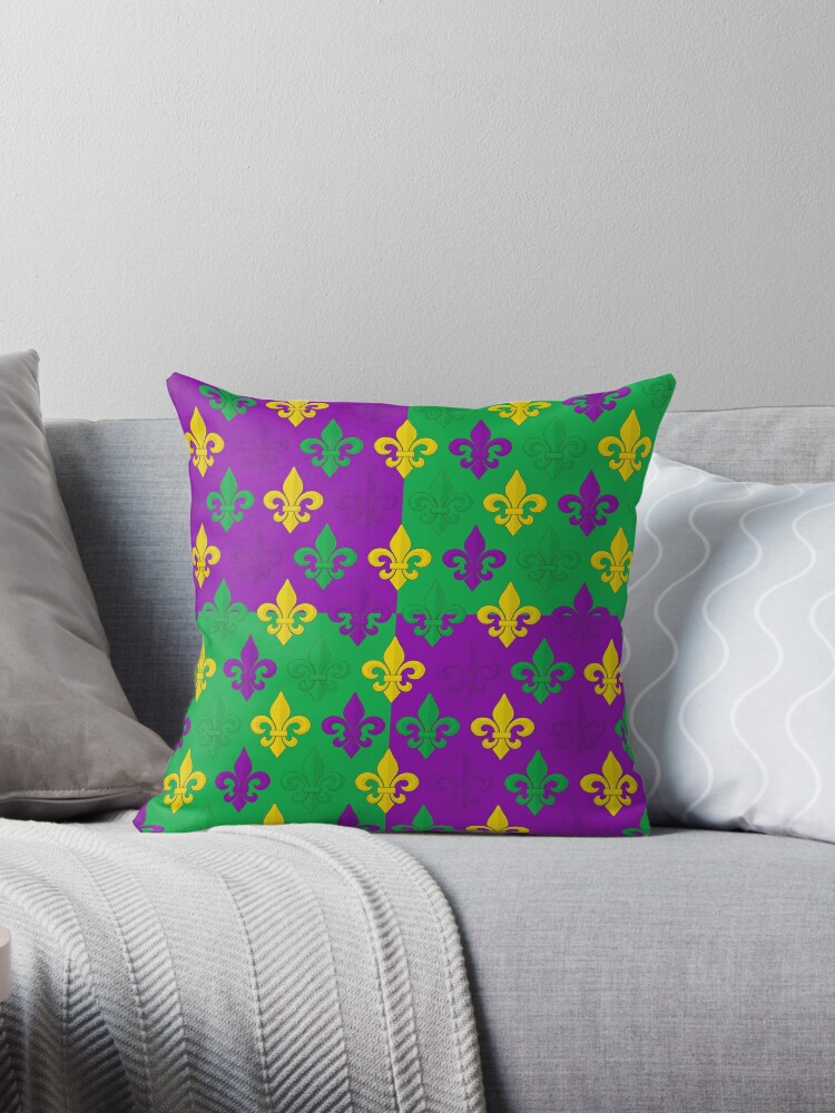 https://ih1.redbubble.net/image.429027099.1560/throwpillow,small,750x1000-bg,f8f8f8.u12.jpg